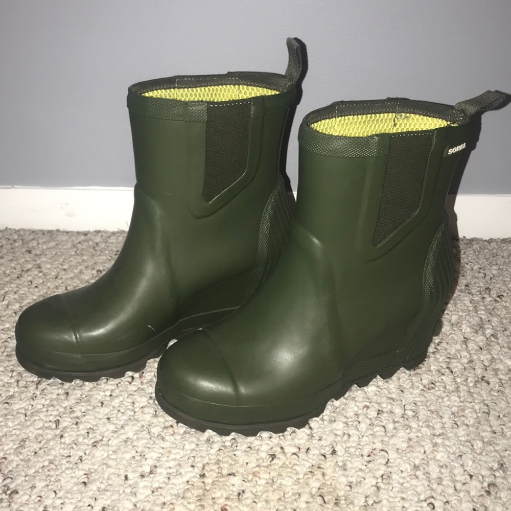 Sorel Wedge Rain boots